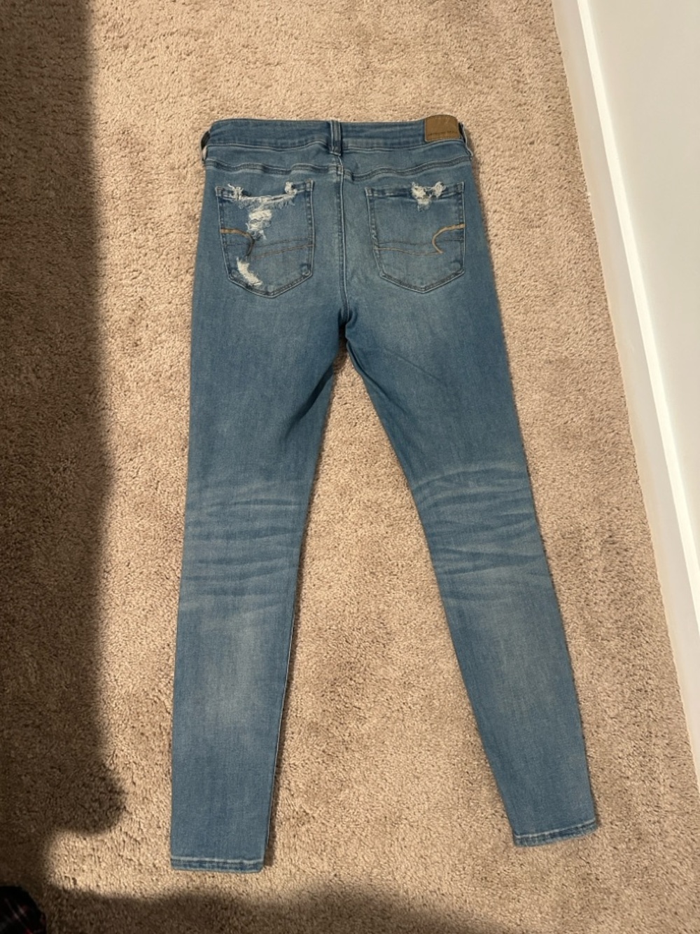 American Eagle Outfitters Medium Blue Distressed Skinny Jeans